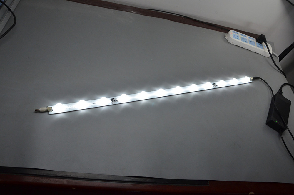 Edge-lit LED strips (2).jpg